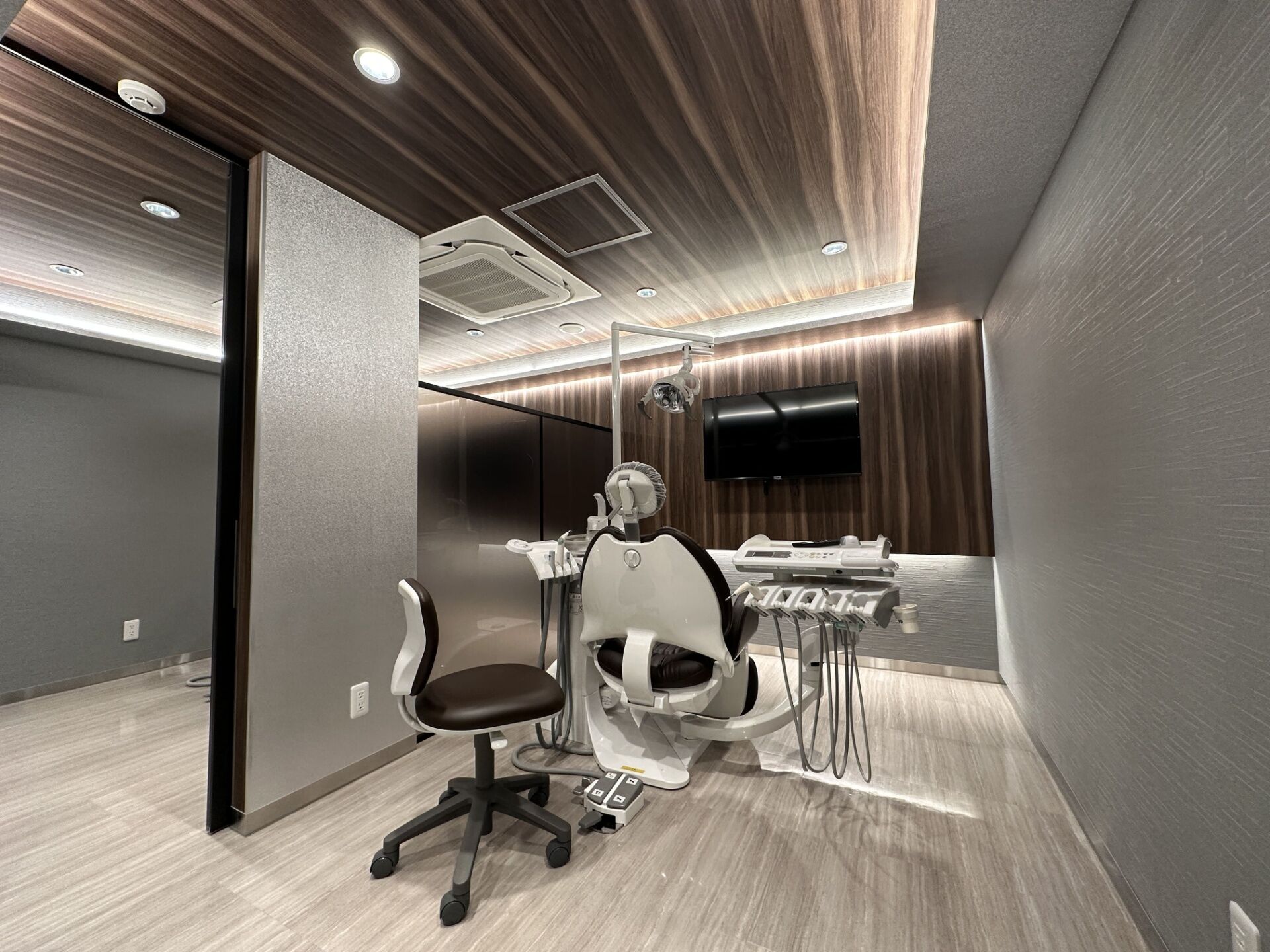 DENTAL CLINIC DESIGN